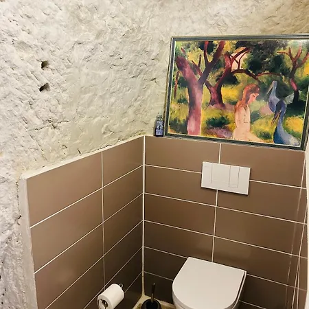 La Grotte D 'orphee Troglodyte *